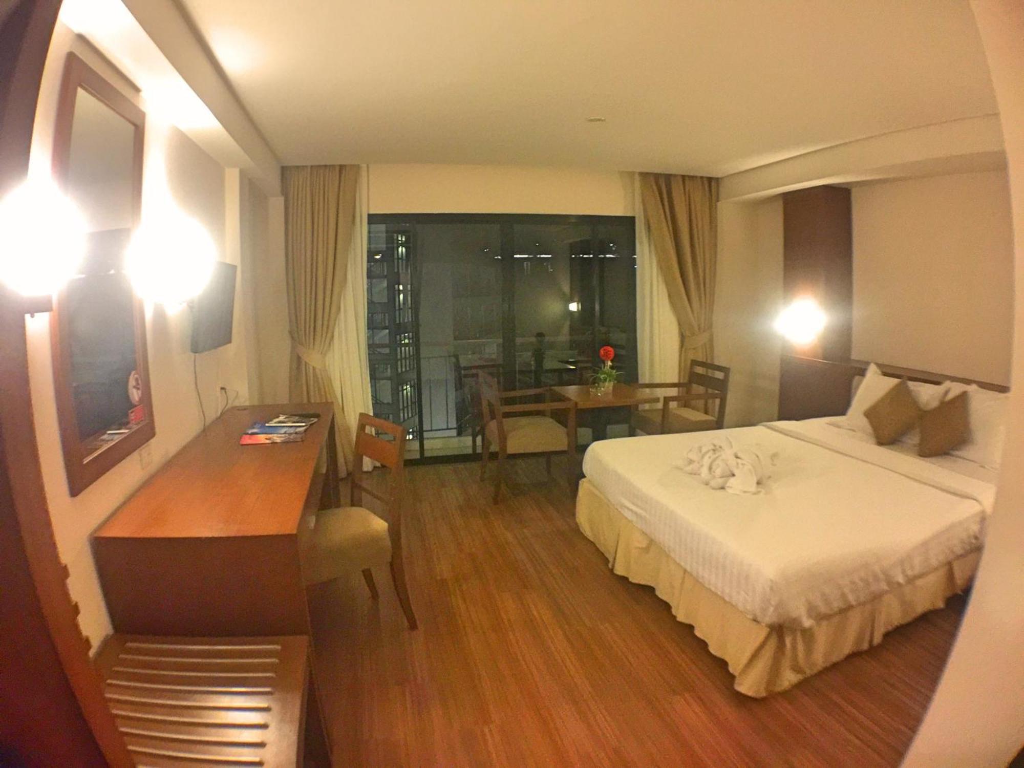 Hiran Residence Patong Luaran gambar